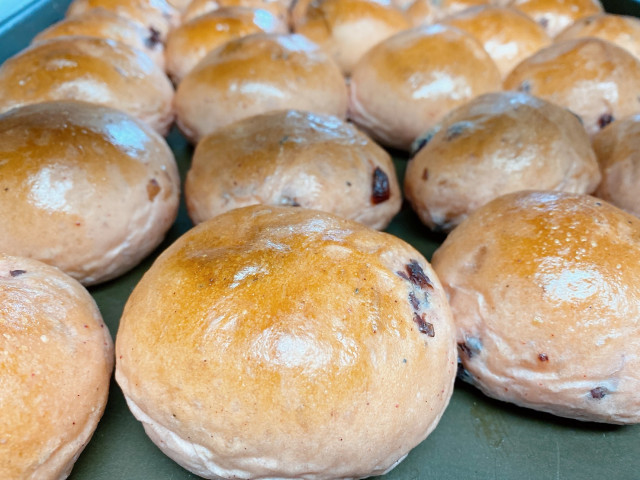 紅麴蔓越莓餐包